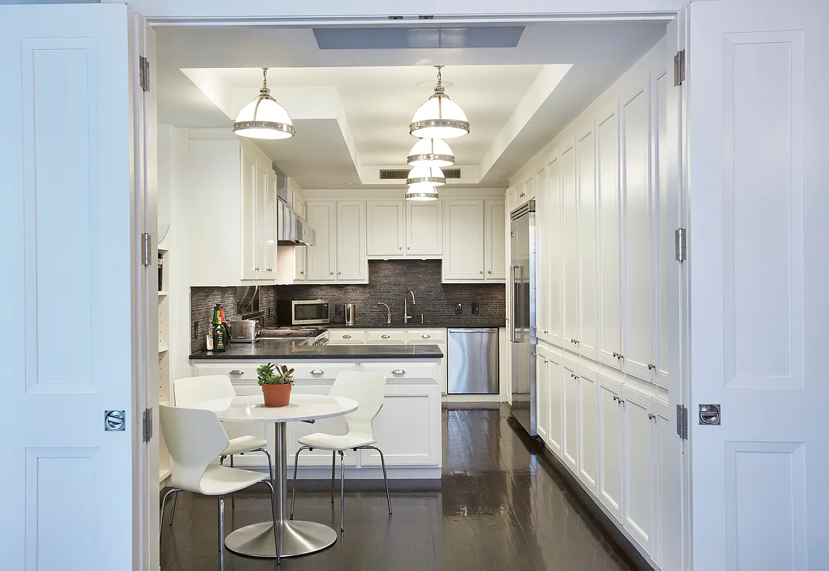 180 East 93rd Street #4 5